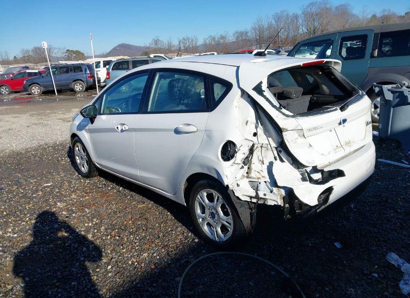 Photo 3 of 2015 Ford Fiesta SE (VIN 3FADP4EJXFM205259)
