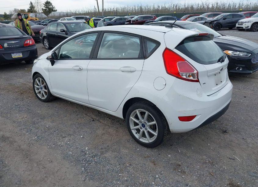 Photo 3 of 2016 Ford Fiesta SE (VIN 3FADP4EJXGM135313)