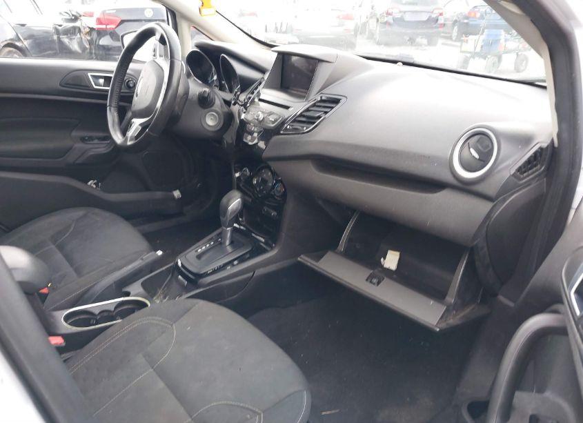 Photo 5 of 2016 Ford Fiesta SE (VIN 3FADP4EJXGM135313)