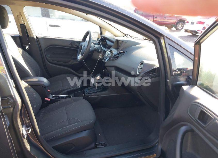 Photo 5 of 2019 Ford Fiesta SE (VIN 3FADP4EJXKM136955)