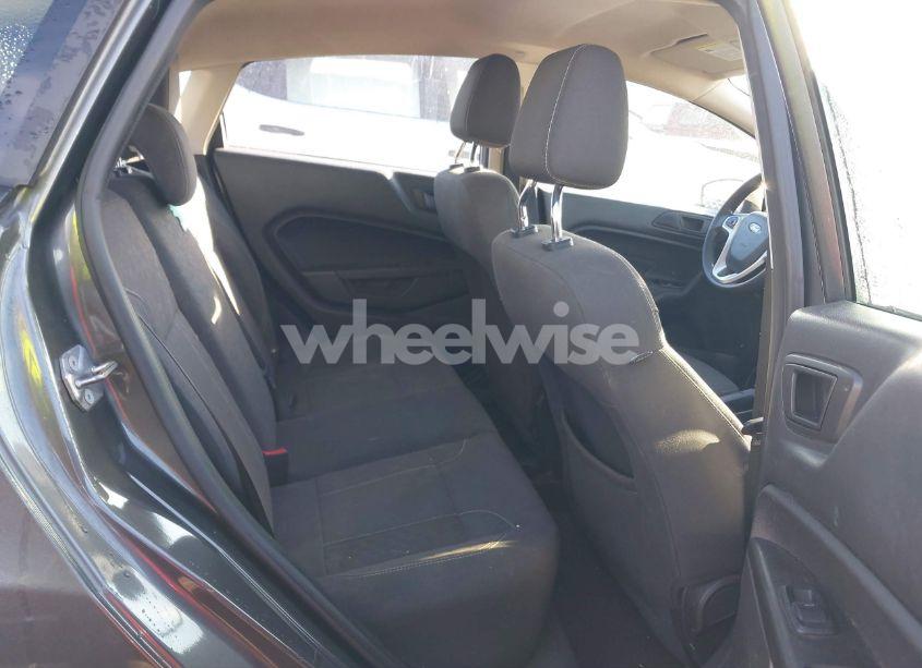 Photo 8 of 2019 Ford Fiesta SE (VIN 3FADP4EJXKM136955)