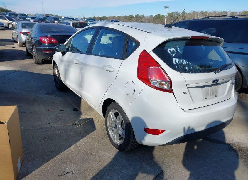 Photo 3 of 2019 Ford Fiesta SE (VIN 3FADP4EJXKM155988)