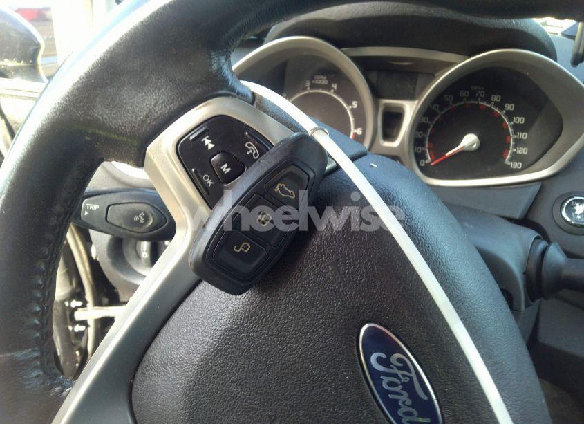 Photo 11 of 2011 Ford Fiesta SES (VIN 3FADP4FJ0BM105518)