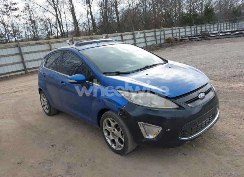 2011 Ford Fiesta SES (VIN 3FADP4FJ0BM113781) main photo