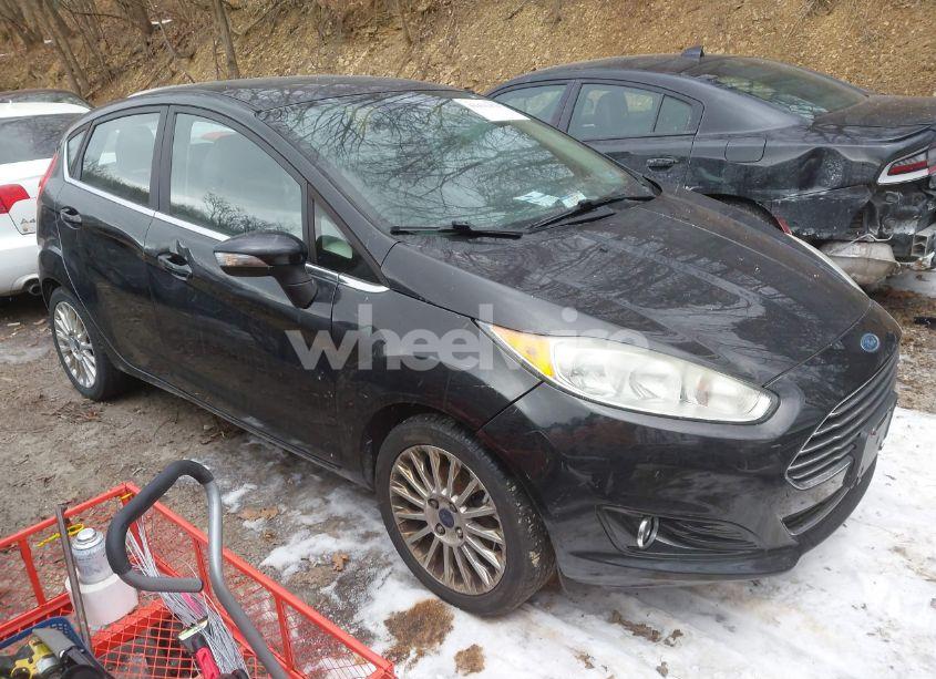 2015 Ford Fiesta TITANIUM (VIN 3FADP4FJ0FM160265) main photo