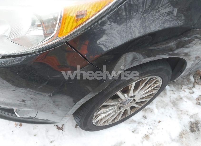 Photo 6 of 2015 Ford Fiesta TITANIUM (VIN 3FADP4FJ0FM160265)