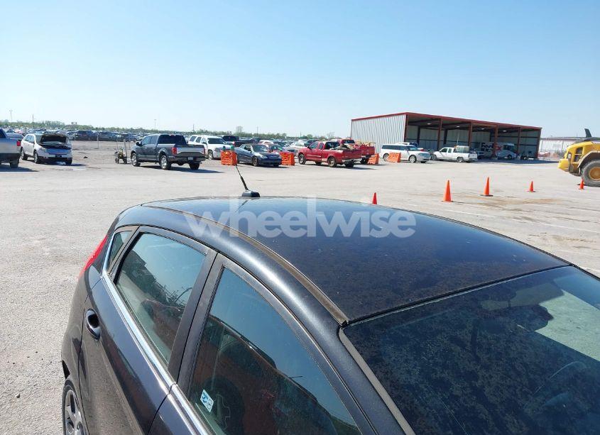 Photo 12 of 2011 Ford Fiesta SES (VIN 3FADP4FJ2BM180415)