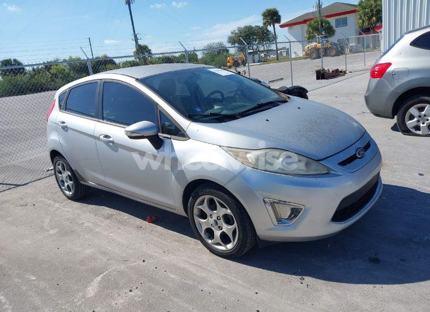2011 Ford Fiesta SES (VIN 3FADP4FJ2BM196002) main photo