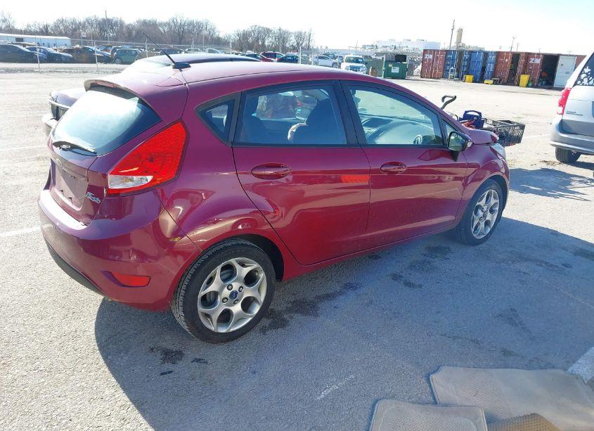 Photo 4 of 2011 Ford Fiesta SES (VIN 3FADP4FJ2BM212568)