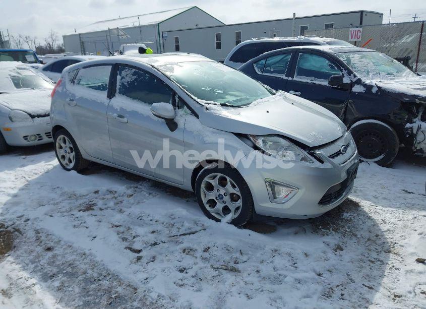 2012 Ford Fiesta SES (VIN 3FADP4FJ2CM102279) main photo