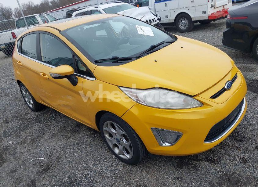 2011 Ford Fiesta SES (VIN 3FADP4FJ3BM171867) main photo