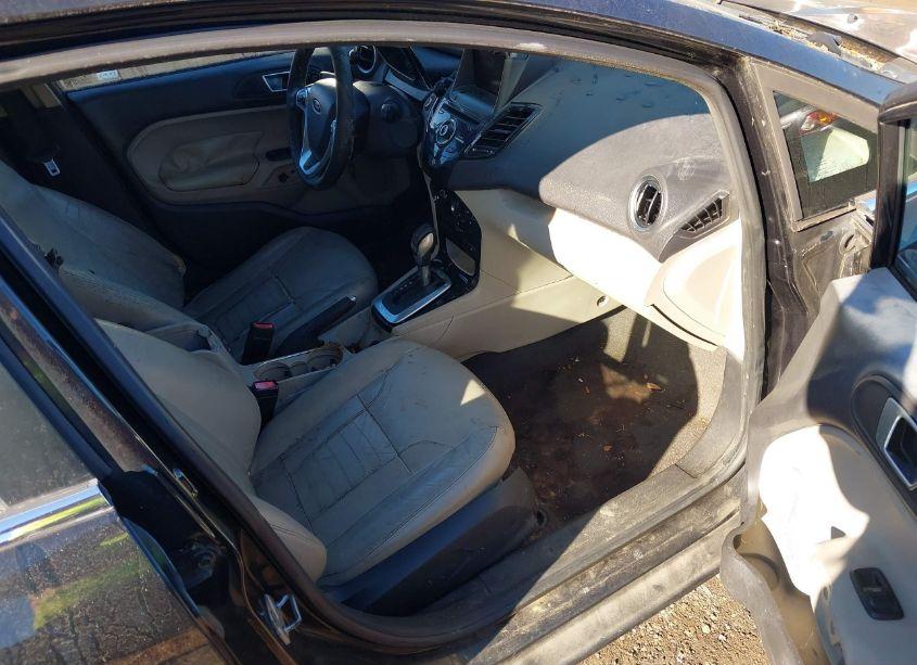 Photo 5 of 2014 Ford Fiesta TITANIUM (VIN 3FADP4FJ3EM110135)