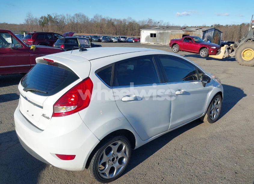 Photo 4 of 2011 Ford Fiesta SES (VIN 3FADP4FJ4BM161431)