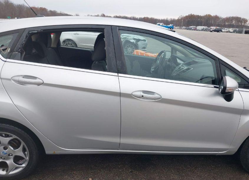 Photo 13 of 2011 Ford Fiesta SES (VIN 3FADP4FJ9BM108661)