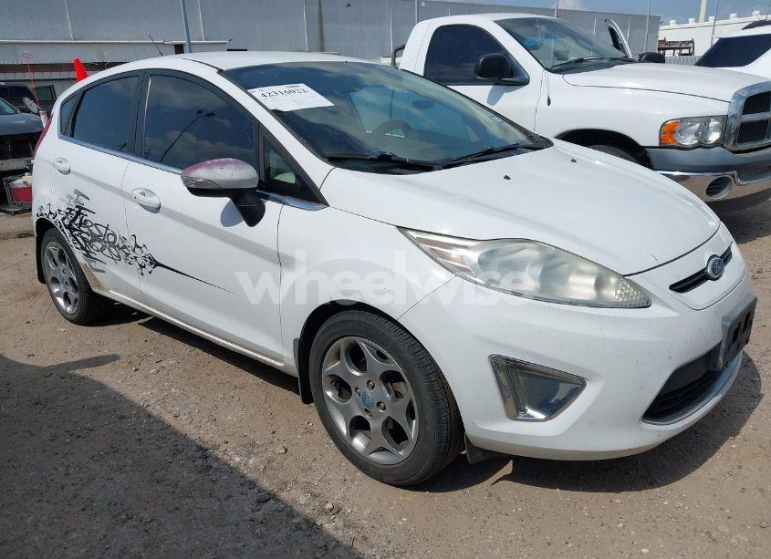 2011 Ford Fiesta SES (VIN 3FADP4FJXBM106806) main photo