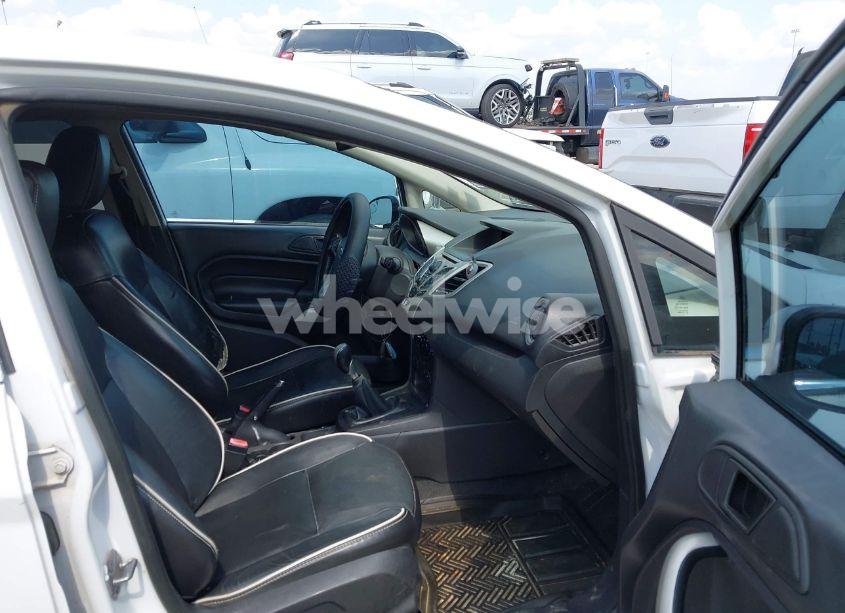 Photo 5 of 2011 Ford Fiesta SES (VIN 3FADP4FJXBM106806)