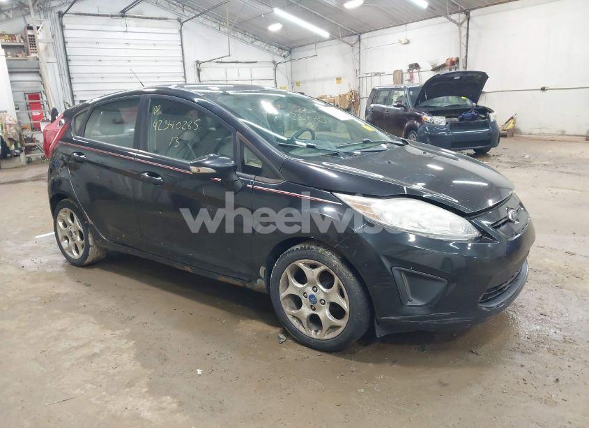2013 Ford Fiesta TITANIUM (VIN 3FADP4FJXDM103892) main photo