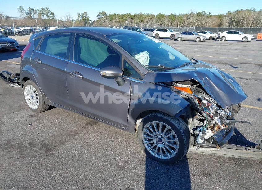 2014 Ford Fiesta TITANIUM (VIN 3FADP4FJXEM239618) main photo