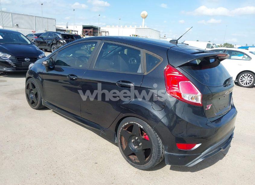 Photo 3 of 2015 Ford Fiesta ST (VIN 3FADP4GX1FM167504)