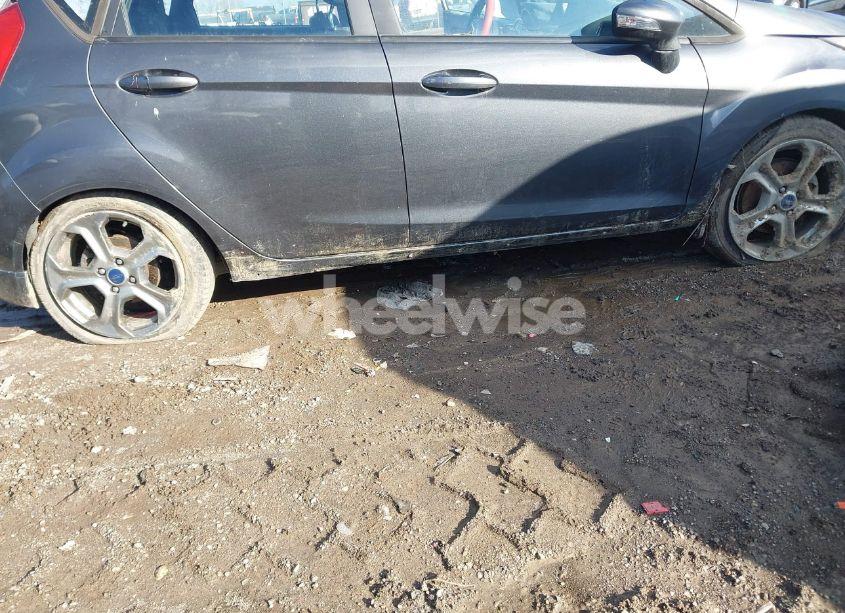 Photo 6 of 2017 Ford Fiesta ST (VIN 3FADP4GX1HM114854)