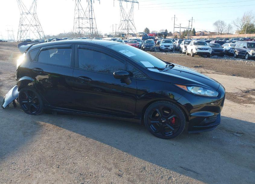2018 Ford Fiesta ST (VIN 3FADP4GX1JM132177) main photo