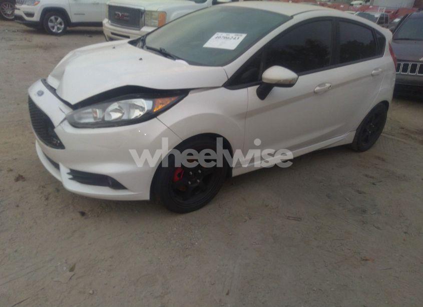 Photo 2 of 2019 Ford Fiesta ST (VIN 3FADP4GX7KM135182)
