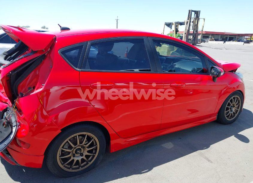 Photo 13 of 2015 Ford Fiesta ST (VIN 3FADP4GX8FM110927)
