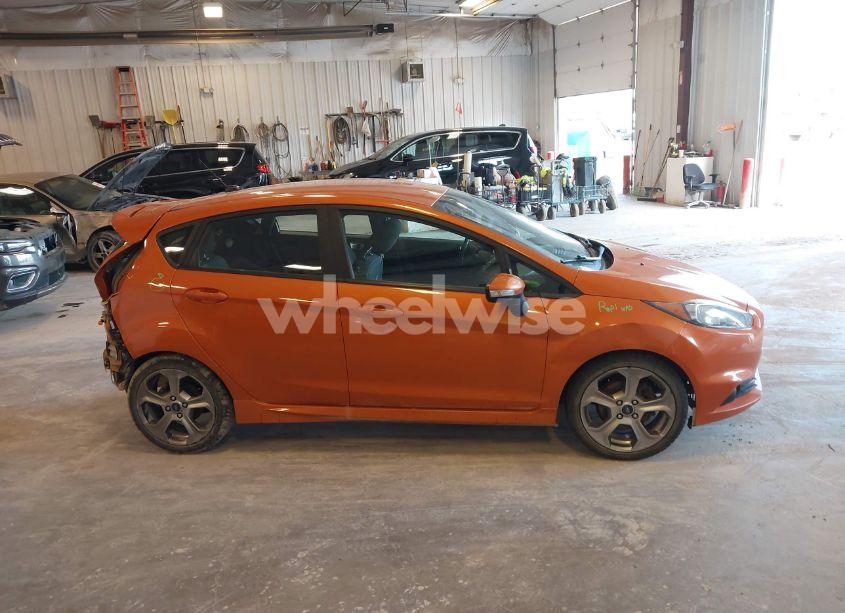Photo 13 of 2017 Ford Fiesta ST (VIN 3FADP4GX8HM114964)