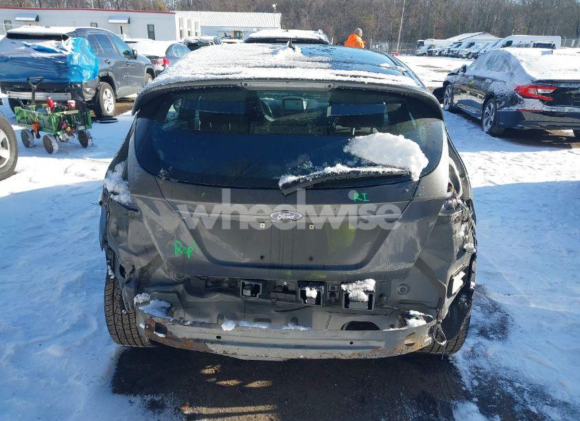 Photo 16 of 2017 Ford Fiesta ST (VIN 3FADP4GX8HM171259)