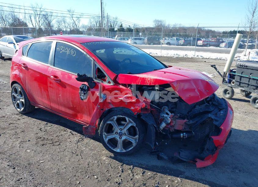 2014 Ford Fiesta ST (VIN 3FADP4GXXEM171369) main photo