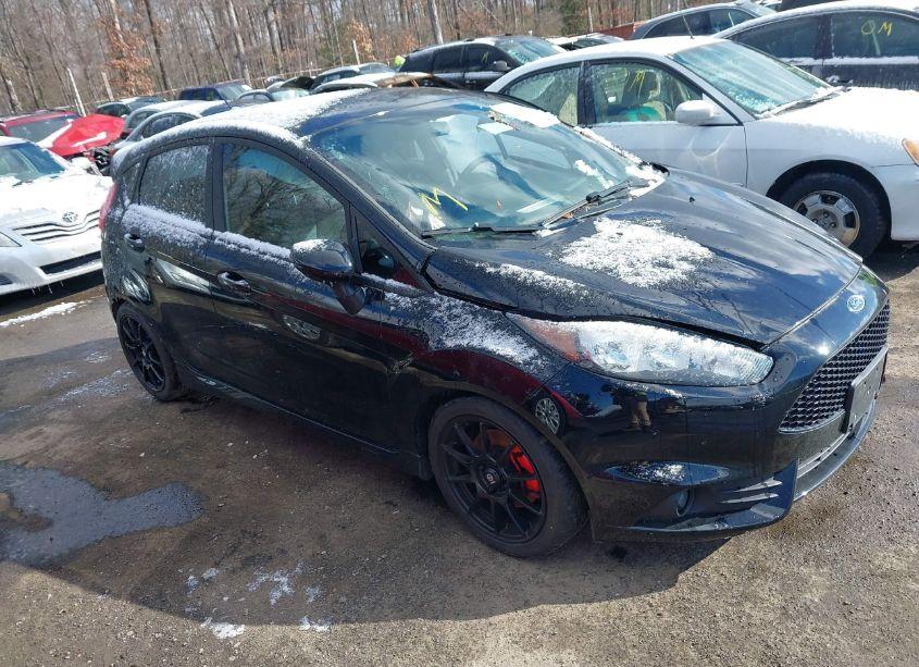 2019 Ford Fiesta ST (VIN 3FADP4GXXKM125486) main photo