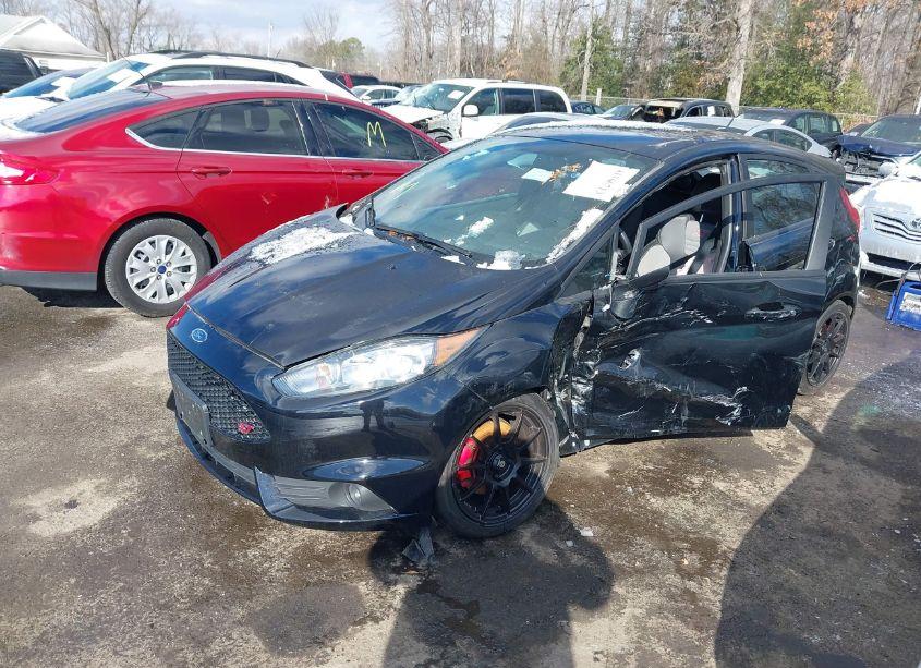 Photo 2 of 2019 Ford Fiesta ST (VIN 3FADP4GXXKM125486)