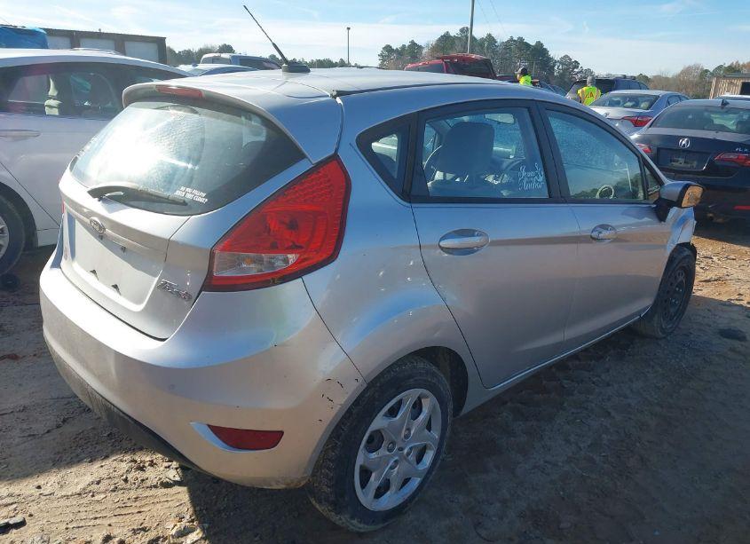 Photo 4 of 2013 Ford Fiesta S (VIN 3FADP4TJ0DM223303)