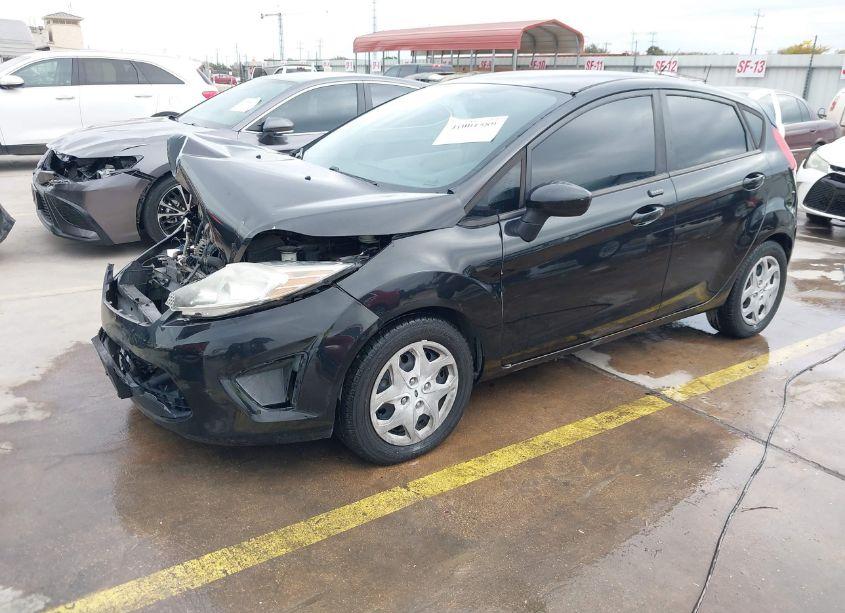 Photo 2 of 2013 Ford Fiesta S (VIN 3FADP4TJ1DM204873)