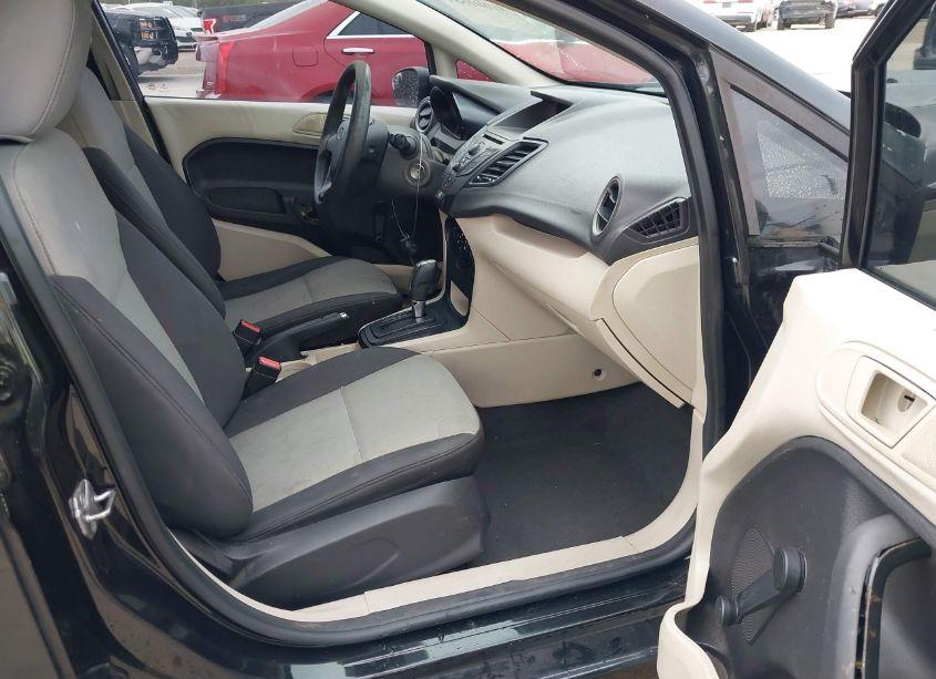 Photo 5 of 2013 Ford Fiesta S (VIN 3FADP4TJ1DM204873)