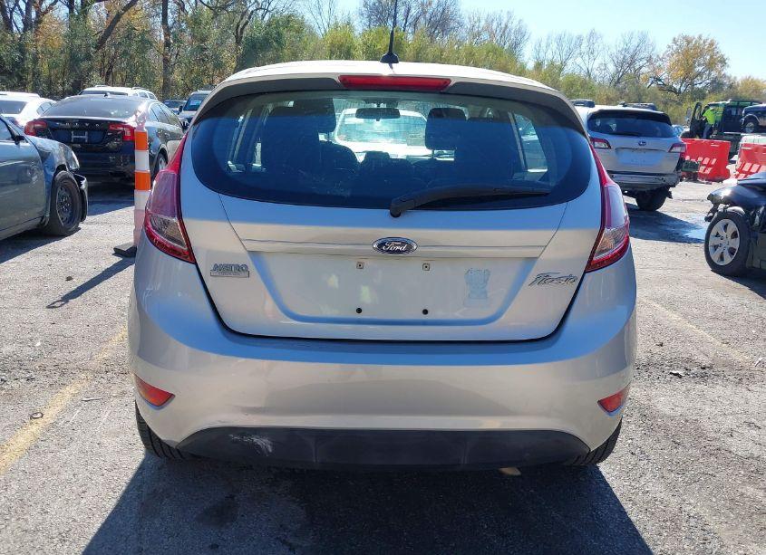 Photo 16 of 2015 Ford Fiesta S (VIN 3FADP4TJ1FM126680)