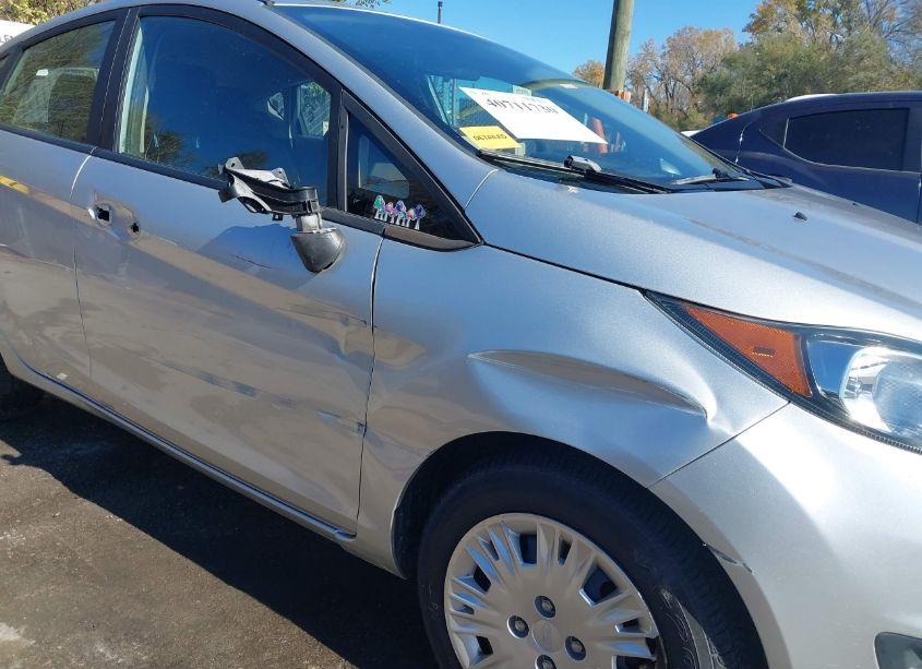 Photo 6 of 2015 Ford Fiesta S (VIN 3FADP4TJ1FM126680)