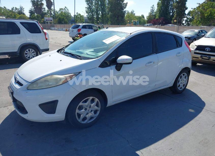 Photo 2 of 2013 Ford Fiesta S (VIN 3FADP4TJ3DM215650)