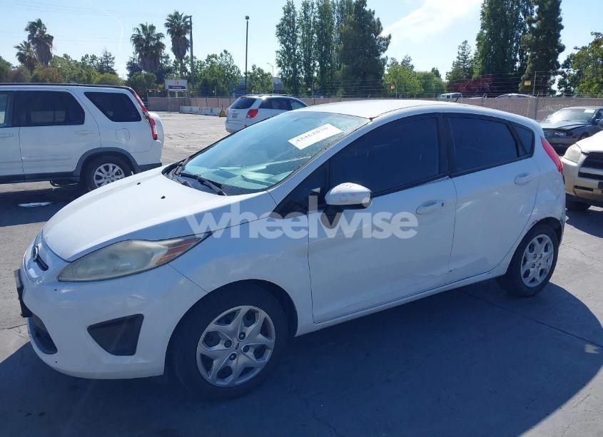Photo 6 of 2013 Ford Fiesta S (VIN 3FADP4TJ3DM215650)