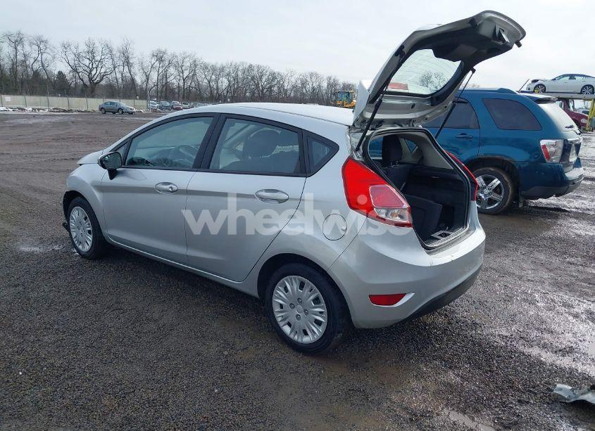 Photo 3 of 2015 Ford Fiesta S (VIN 3FADP4TJ3FM158112)