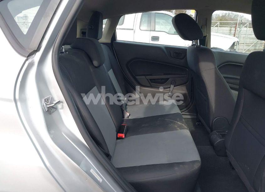 Photo 8 of 2015 Ford Fiesta S (VIN 3FADP4TJ3FM158112)