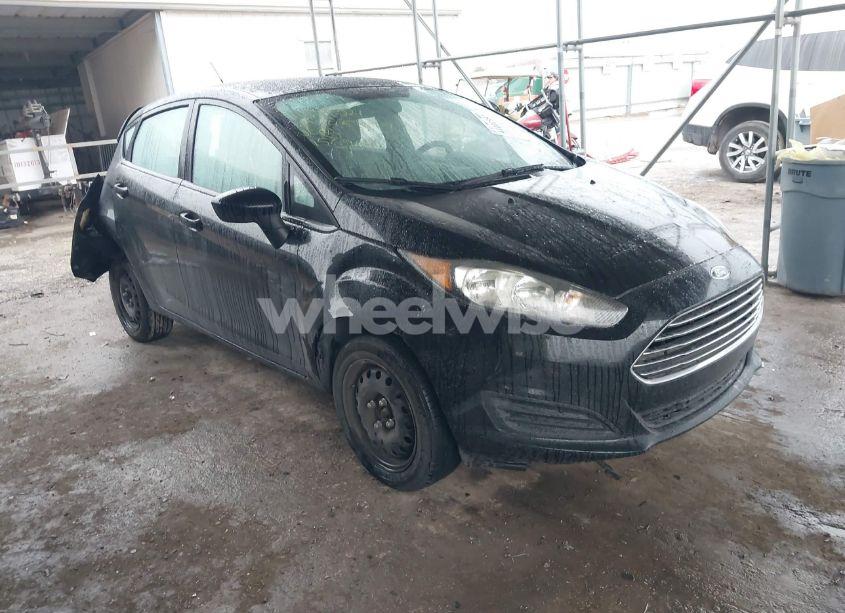2017 Ford Fiesta S (VIN 3FADP4TJ3HM156945) main photo