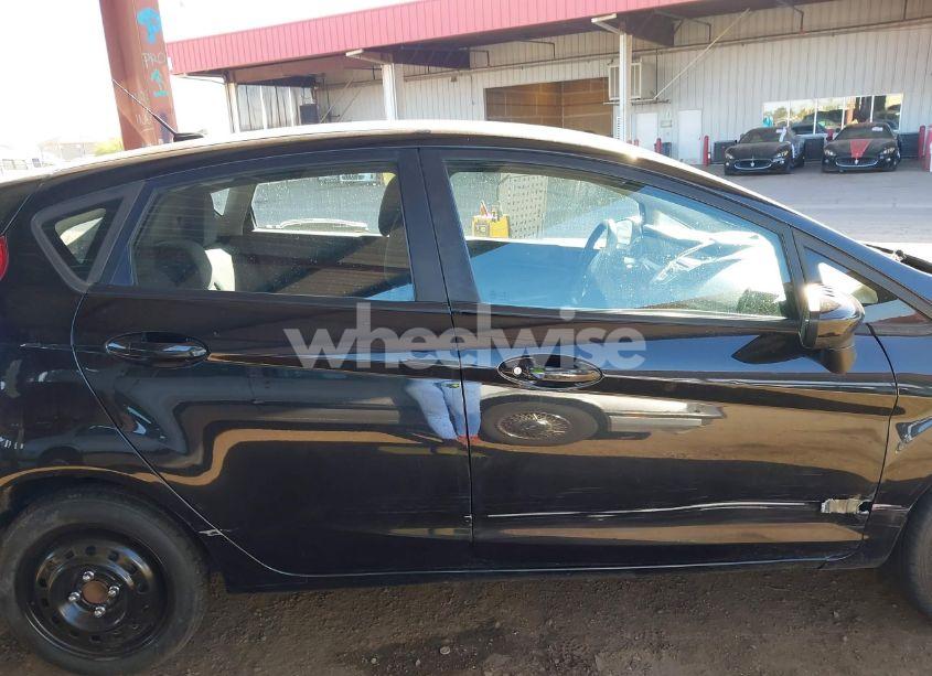Photo 14 of 2015 Ford Fiesta S (VIN 3FADP4TJ5FM138864)