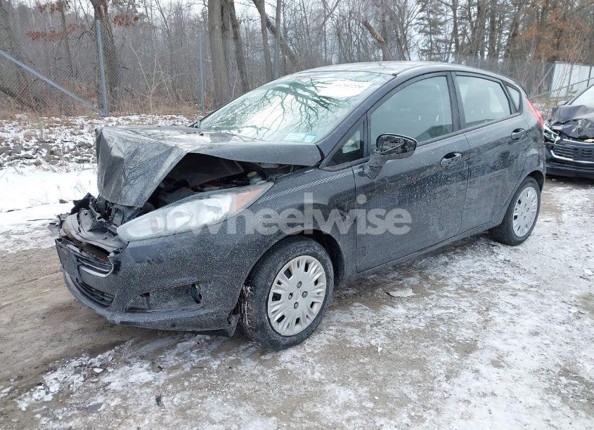 Photo 2 of 2014 Ford Fiesta S (VIN 3FADP4TJ7EM199633)