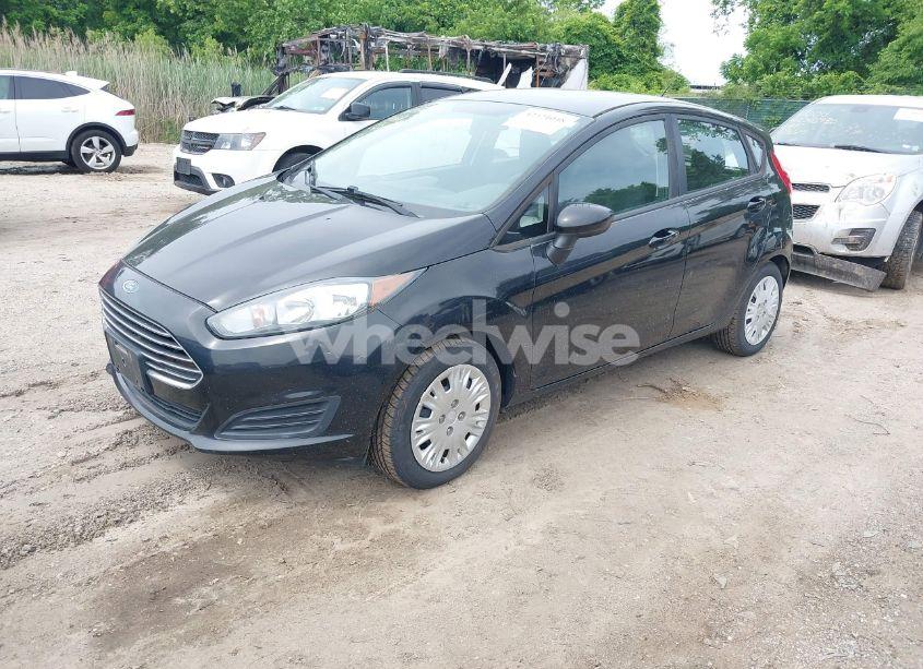 Photo 2 of 2014 Ford Fiesta S (VIN 3FADP4TJ9EM106241)