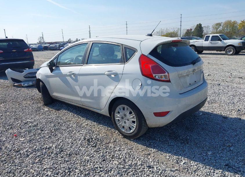 Photo 3 of 2016 Ford Fiesta S (VIN 3FADP4TJ9GM147553)