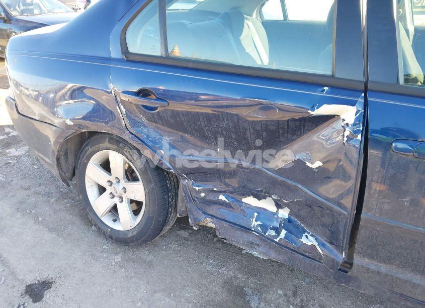 Photo 6 of 2006 Ford Fusion SE (VIN 3FAFP07116R142182)