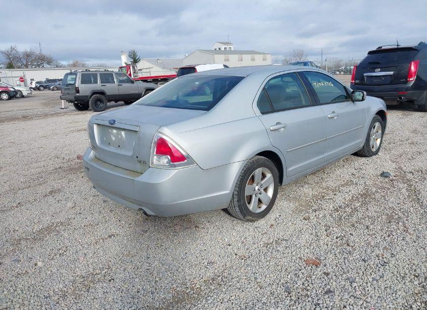 Photo 4 of 2006 Ford Fusion SE (VIN 3FAFP07146R232720)