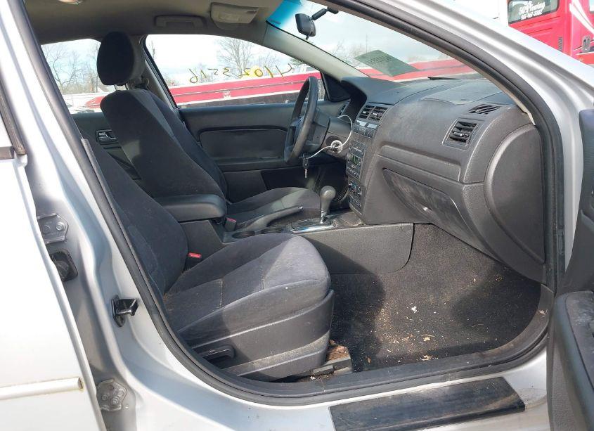 Photo 5 of 2006 Ford Fusion SE (VIN 3FAFP07146R232720)