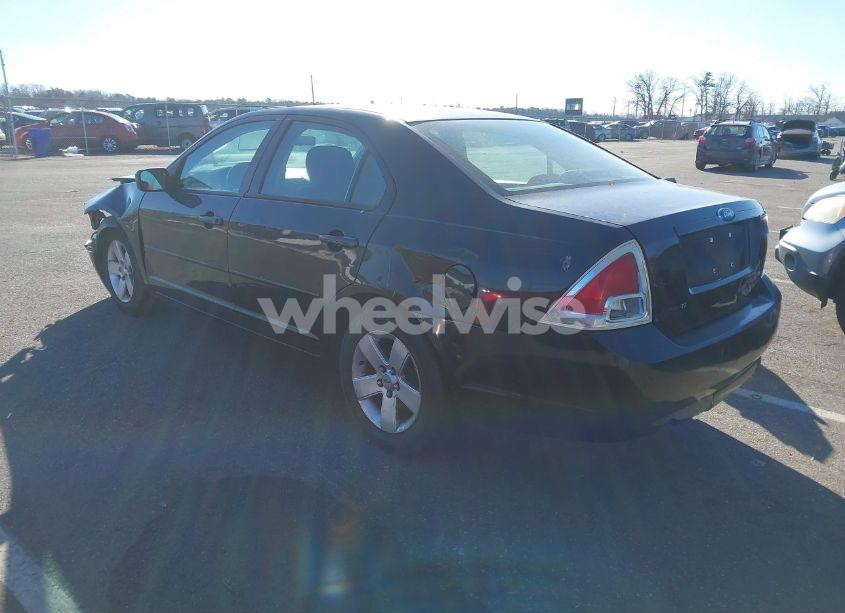 Photo 3 of 2006 Ford Fusion SE (VIN 3FAFP07146R239103)